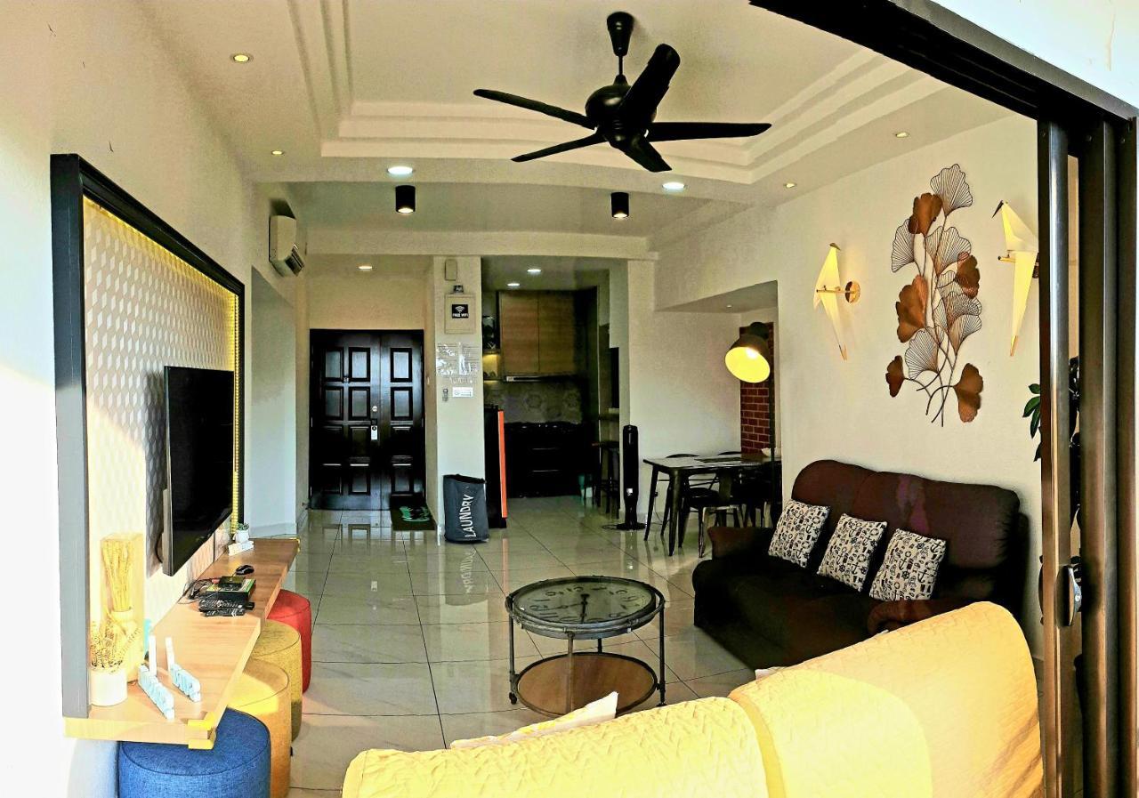 Sri Sayang by Coral Holiday Resort Batu Feringgi Bagian luar foto